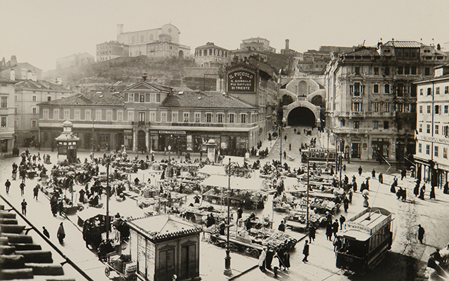 Piazza Goldoni